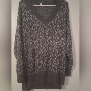 Nine West Silver Patterned V-Neck Sweater